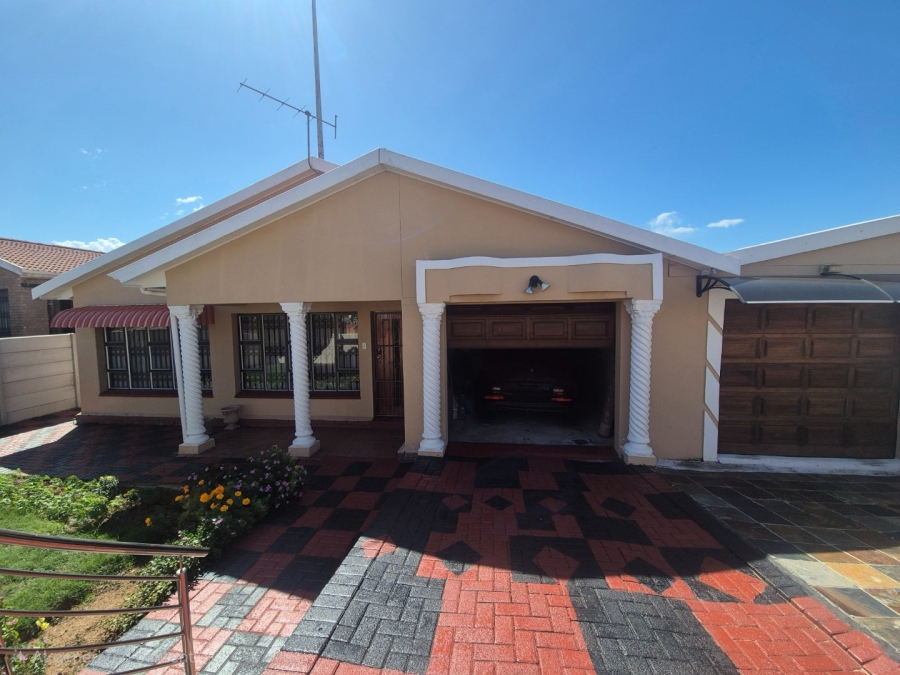 3 Bedroom Property for Sale in Kwamagxaki Eastern Cape